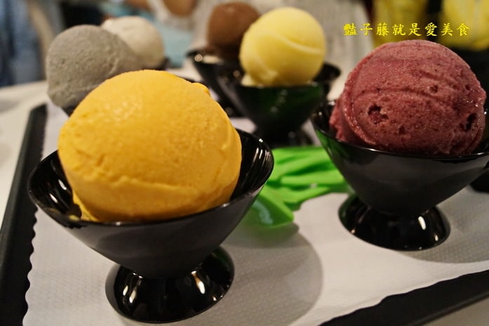 台中公益路好吃冰淇淋．FRajo南瓜雪酪透心涼【豔子藤就是愛美食】