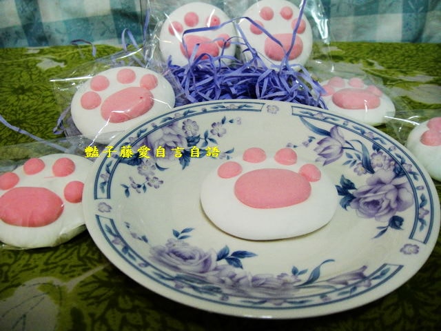 甜食糕點＆杯子物語。可愛粉紅貓掌棉花糖超卡哇伊【豔子藤美食嚐鮮試吃報告】