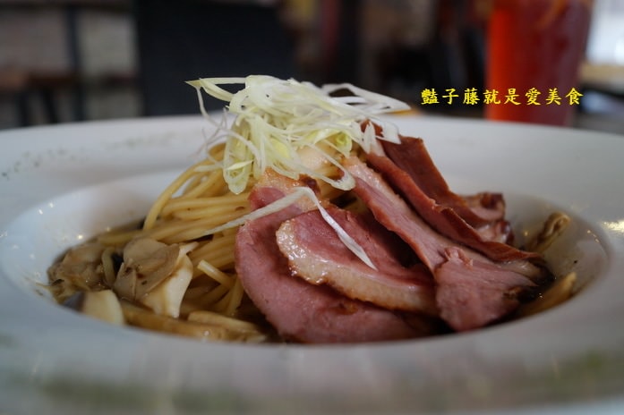 【彰化員林火車站美食】原覺咖啡．沒有湯的瑞士起司鍋．豔子藤就是愛美食
