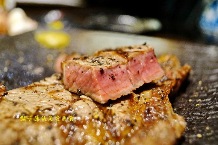 【新竹城隍廟美食】新竹Moibon炭火串燒．日式居酒屋也有好吃的美式炭烤沙朗牛排．甜點日式烤麻糬燒完美必點