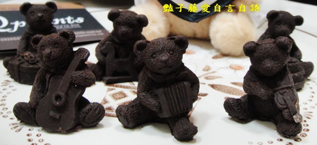 甜食糕點＆愛上巧克力Ｑpoints熊家族情人節禮盒。可愛到不行【豔子藤美食嚐鮮試吃報告】