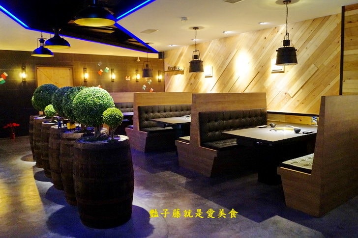 【Nikuniku肉肉燒肉五權西店】台中燒肉.1680豚肉雙人套餐.伊比利豬.松阪豬.海鮮干貝大草蝦.北谷櫻桃鴨幸福饗宴