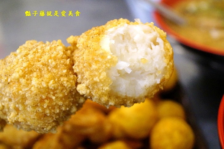 【台香麻辣大腸蚵仔麵線】台中西屯30年代傳統小吃.祖傳藥燉排骨.地瓜碰芋圓.古早味冬瓜茶配香雞排花枝丸