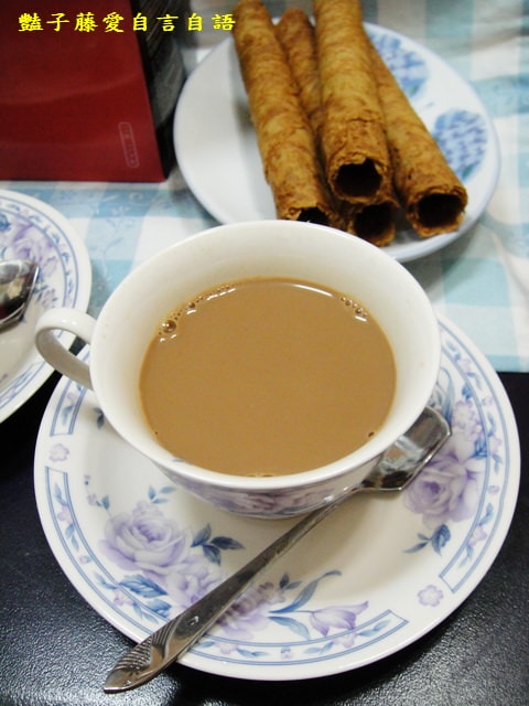 茶飲好味＆維也納英式紅茶拿鐵。三合一的極品即溶奶茶【豔子藤美食嚐鮮試吃報告】(開心得獎感謝小編青睞)