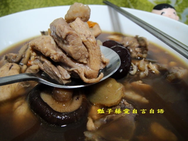 元進莊十全雞人蔘烏骨雞湯暖身美味大推薦【豔子藤美食嚐鮮試吃報告】