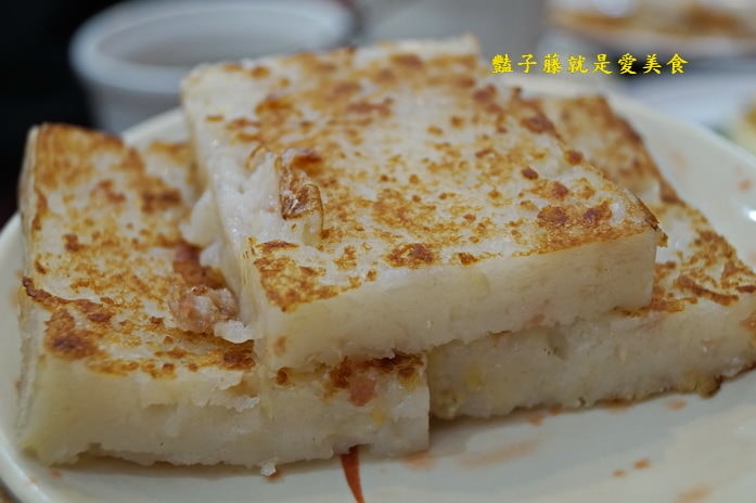 鑫旺角茶餐廳．台中北平路美食．香茜牛肉腸粉好吃推薦．鬼馬炒飯很厲害【豔子藤就是愛美食】
