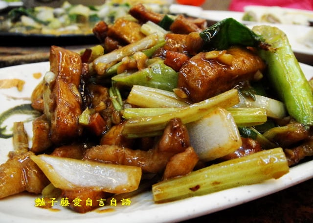 大慶麵食館。美味就用玉米濃湯和豬肝湯決勝負【豔子藤就是愛美食】感謝推薦登上聯合新聞網首頁