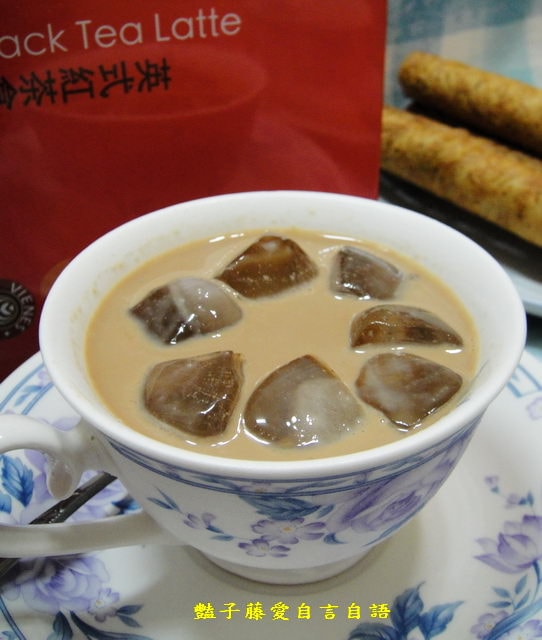 茶飲好味＆維也納英式紅茶拿鐵。三合一的極品即溶奶茶【豔子藤美食嚐鮮試吃報告】(開心得獎感謝小編青睞)