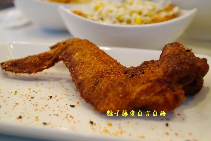 台中平價美食牛肉丼飯．凱撒盒子史上最Q起司米烏龍麵必吃推薦【豔子藤就是愛美食】