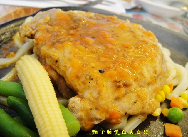 台中貴族世家。香蒜雞排冰島鱈魚排酥皮濃湯吃到飽【豔子藤就是愛美食】登上聯合新聞網首頁