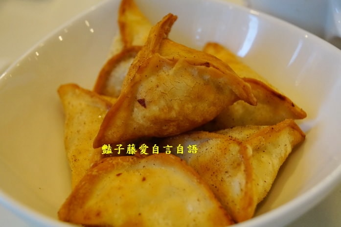 台中平價美食牛肉丼飯．凱撒盒子史上最Q起司米烏龍麵必吃推薦【豔子藤就是愛美食】