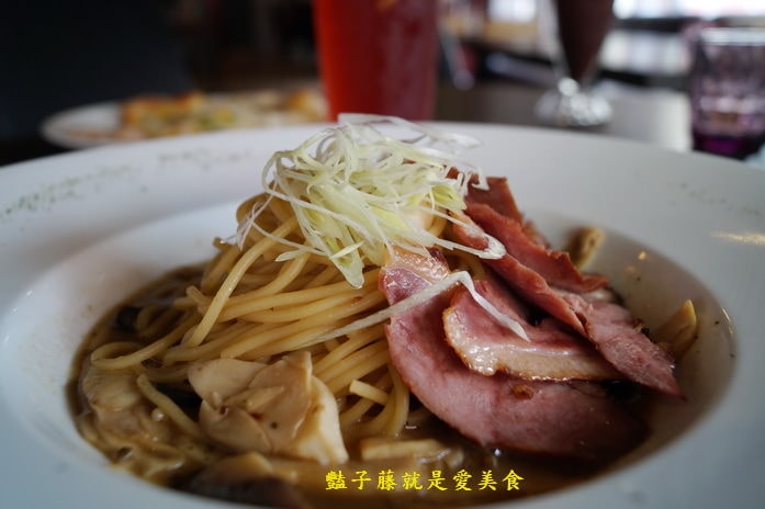【彰化員林火車站美食】原覺咖啡．沒有湯的瑞士起司鍋．豔子藤就是愛美食