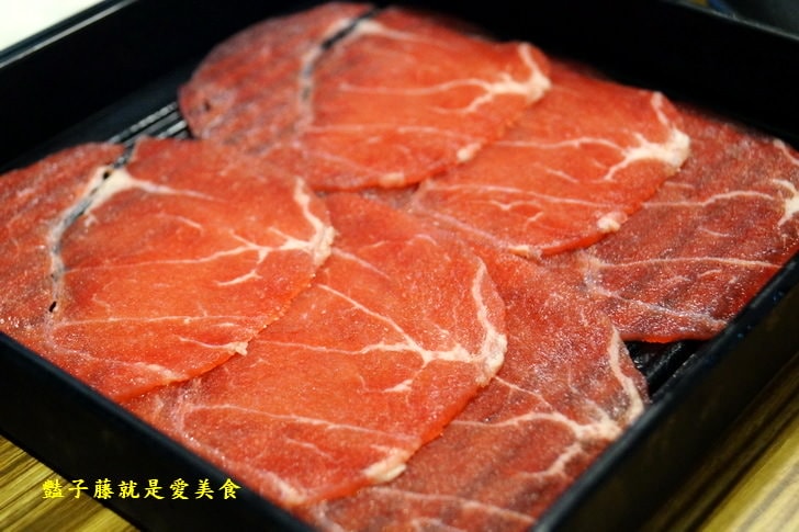 【紙鶴壽喜燒】中科壽喜燒吃到飽.西屯鍋物.壽喜昆布鴛鴦鍋.安格斯霜降牛和牛五花吃得過癮