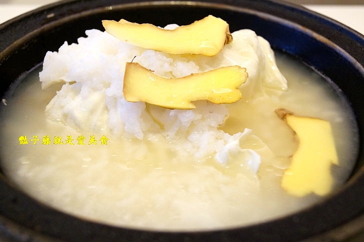 【白米淇花媽火鍋物】逢甲鍋物.粥底海鮮鍋很私房.避冬暖暖鍋麻油雞.花媽特選養肝鮮蜆海鮮鍋.素食蔬食燒酒雞