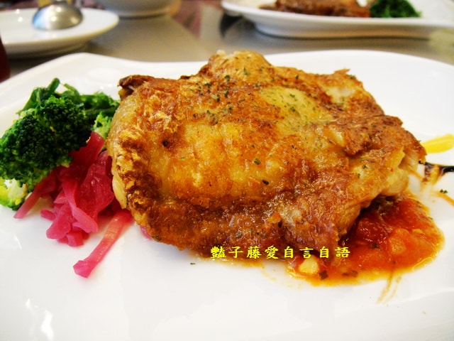 台中異國美食＆亞加珞義式廚房焗烤燉飯義大利麵披薩吃到飽【豔子藤就是愛美食】