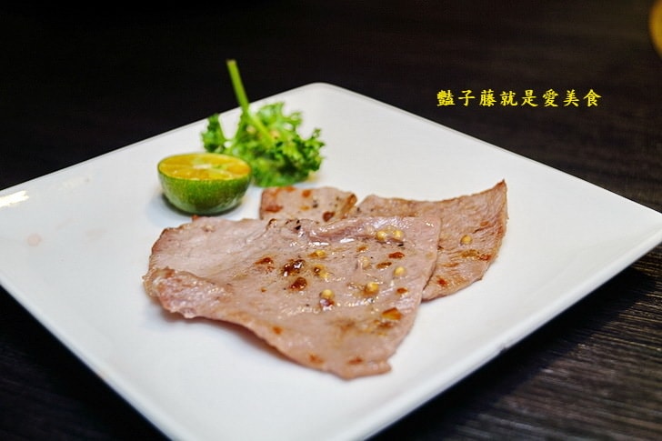 【Nikuniku肉肉燒肉五權西店】台中燒肉.1680豚肉雙人套餐.伊比利豬.松阪豬.海鮮干貝大草蝦.北谷櫻桃鴨幸福饗宴