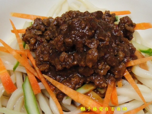 煮食麵點＆雙人徐炸醬麵番茄肉末麵。食尚界的香奈兒【豔子藤美食嚐鮮試吃報告】