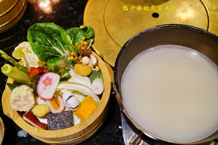 【吳阿水老茶館】台北捷運雙連站老宅美食.特大明蝦生猛海鮮特餐.波士頓龍蝦加價升級頂級和牛海陸套餐
