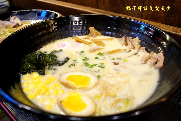 【鹿兒島拉麵火鍋專門店】豐原廟東小吃美食．豐原平價好吃拉麵．台灣口味相撲拉麵．誰來挑戰？