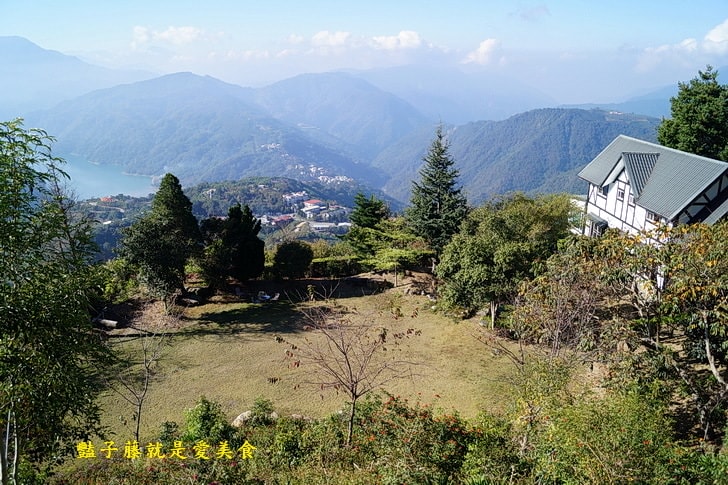 【清境茲心園山莊】南投住宿旅遊．湖光山色．落日餘暉．清境民宿雲霧飄渺．許自己一個放空悠閒的假期