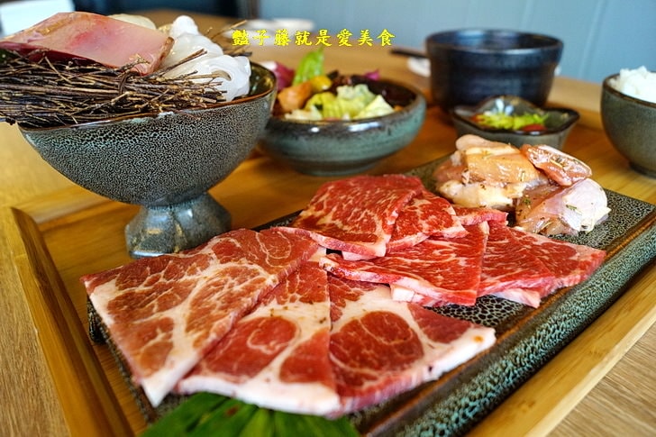 【義燒肉】新竹金山街美食.老爸現撈.岳父用心.義式日式創意商業午餐.甜點比利時蜂鳥冰淇淋與阿芋伯遊泰國