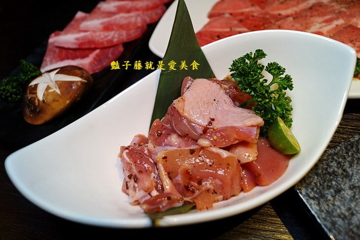 【Nikuniku肉肉燒肉五權西店】台中燒肉.1680豚肉雙人套餐.伊比利豬.松阪豬.海鮮干貝大草蝦.北谷櫻桃鴨幸福饗宴