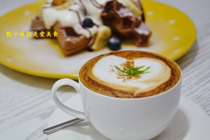 【台中梨子咖啡館】臺中音樂美食餐廳.碳烤頂級肋眼牛排.酥烤德國豬腳.關東風壽喜燒.崇德店得饗主宴