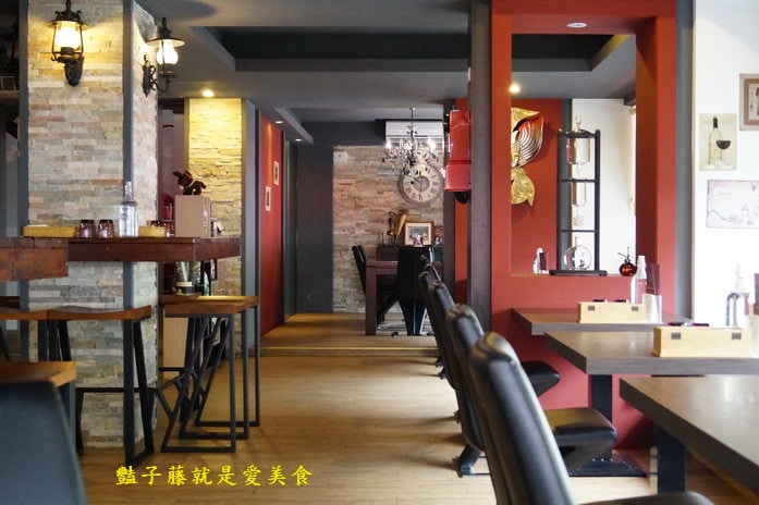 【彰化員林火車站美食】原覺咖啡．沒有湯的瑞士起司鍋．豔子藤就是愛美食