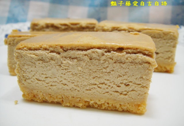 甜食糕點＆巨嘴鳥。原味抹茶楓糖咖啡冰淇淋重乳酪棒【豔子藤美食嚐鮮試吃報告】