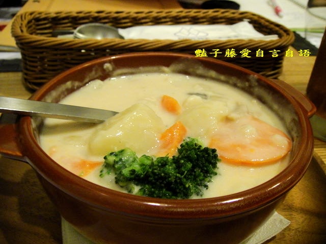 Demi House日式洋食館．超強手工漢堡排+起司豬排咖哩蛋包飯【豔子藤就是愛美食】