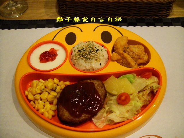 Demi House日式洋食館．超強手工漢堡排+起司豬排咖哩蛋包飯【豔子藤就是愛美食】