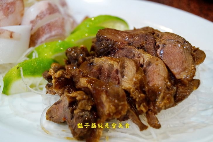 【大祥海鮮屋】台中平價海鮮.五星飯店主廚私房菜.燒鴨.萬巒豬腳.澎湖海產.辣椒筍子雞湯.招牌美味推薦
