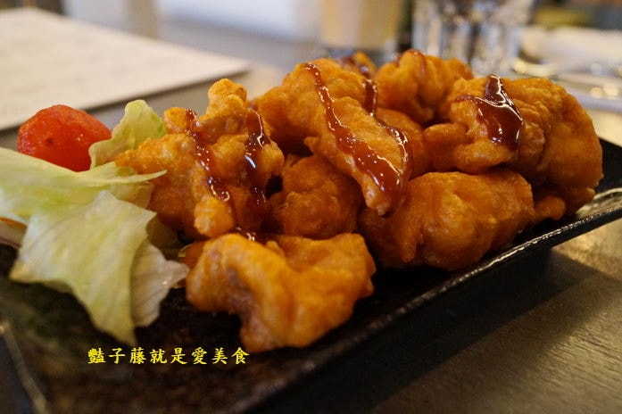 台中異國美食．昨日花卷跨界料理．血汗捏造牛肉堡招牌花卷好食【豔子藤就是愛美食】