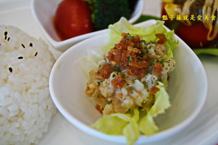 幸福好食咖啡Homecafe．美食料理法式香料雞腿排與人間有愛流浪動物認養餐廳