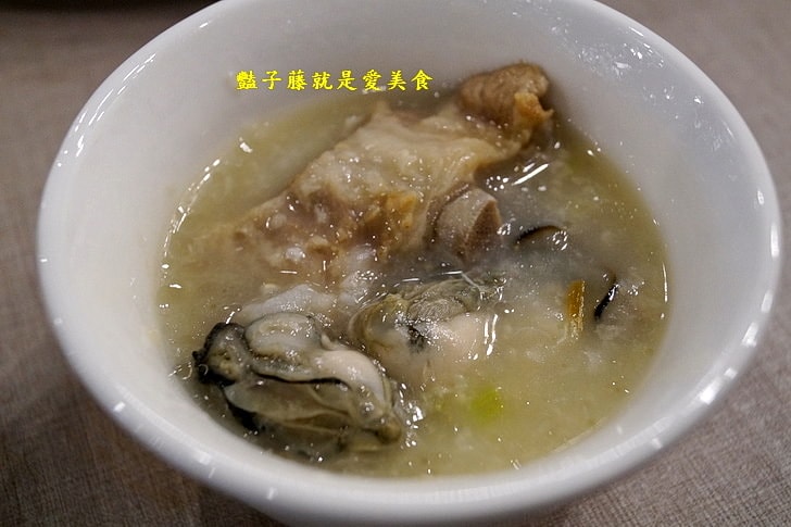 【蒸食在台中美食婚宴會館】台中南屯區海鮮餐廳.原味蒸活海鮮.雙龍蝦與海中王肥豬蝦.粥底依然是精華之所在