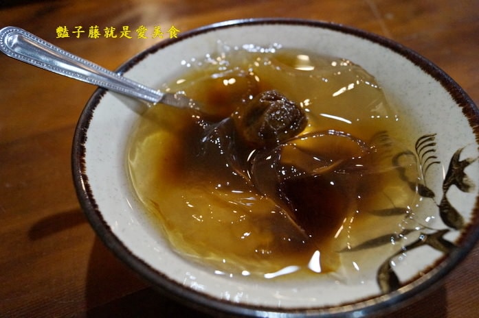 高雄美食寶來36號咖啡愛玉．酸梅愛玉冰清涼消暑【豔子藤就是愛美食】