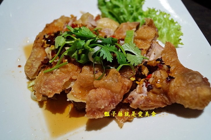 【泰食尚泰式餐廳】台中南屯泰式料理大墩店．紅咖哩炒椰汁豬搭泰國茉莉香米飯．咖哩草蝦滑蛋柔嫩好吃