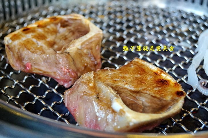 【義燒肉】新竹金山街美食.老爸現撈.岳父用心.義式日式創意商業午餐.甜點比利時蜂鳥冰淇淋與阿芋伯遊泰國
