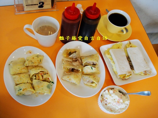 台中早午餐天味早餐。豆漿紅茶和雪花肉蛋餅的絕佳組合【豔子藤就是愛美食】登上聯合新聞網首頁