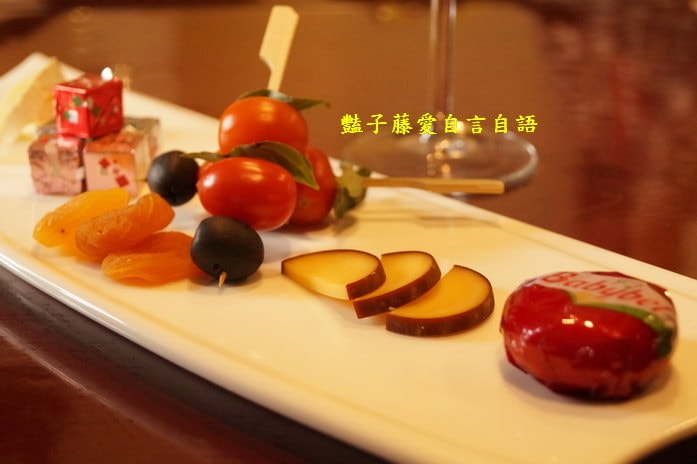 杯子田．女主廚創意料理個性店！銀槍烏賊燉飯+義式牛肉餅超好吃【豔子藤就是愛美食】