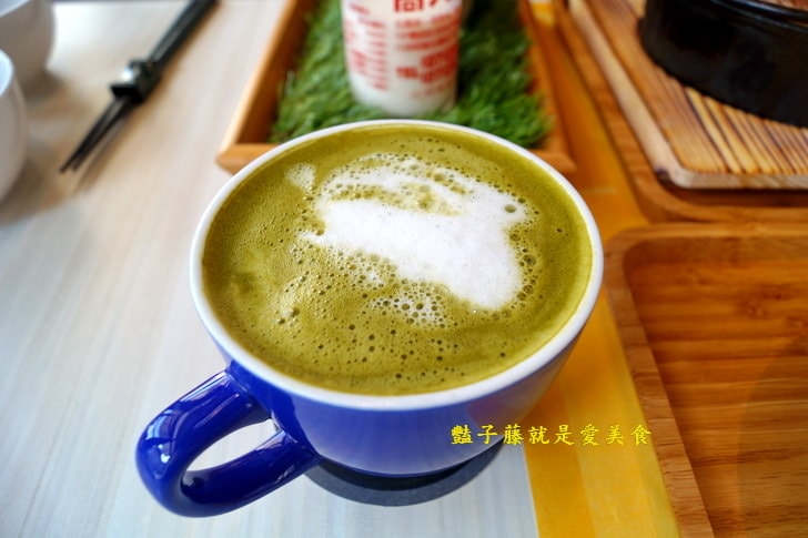 【小樂圓和洋餐食】台中親子餐廳.關東煮與牛小排和風壽喜鍋.庭院大沙池.旋轉透明溜滑梯.好吃好玩