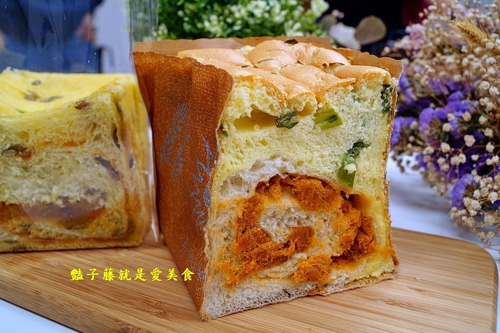 【品麵包】台中吐司專賣店.早晨六點半.中部最早出爐的完熟吐司.愛上吐司.50種吐司.日系歐式麵包細細品味