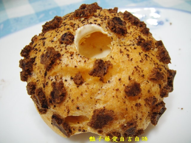 甜食糕點＆克朗奇手作爽脆泡芙。現吃現灌好吃又好玩【豔子藤美食嚐鮮試吃報告】