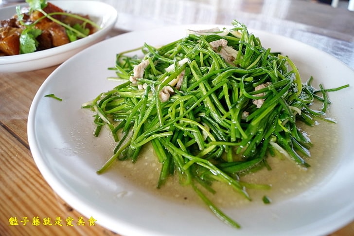 【慶東大閘蟹生態農場】秋蟹肥美.品嚐大閘蟹最佳賞味期.古早味爌肉肥嫩瘦Ｑ農家菜.兔兔天竺鼠可愛動物區