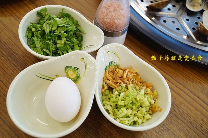 【蒸龍宴】台中大雅美食海鮮餐廳.秋蟹肥美.波士頓龍蝦鮮甜彈牙.精華粥底人間美味.蒸氣養生海鮮館.蒸食好料理