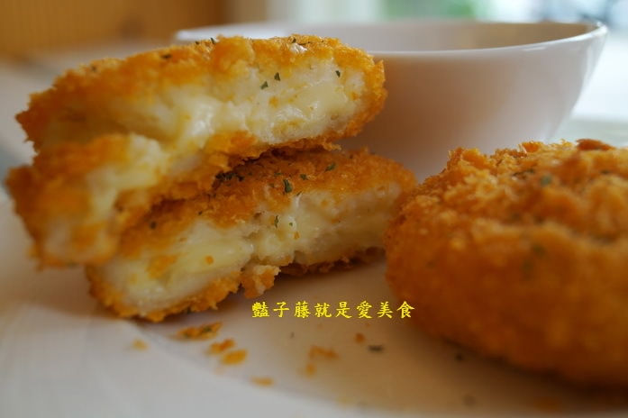 台中北平路美食．加湯專賣好湯．奶油起司焗烤麵包彈好食【豔子藤就是愛美食】