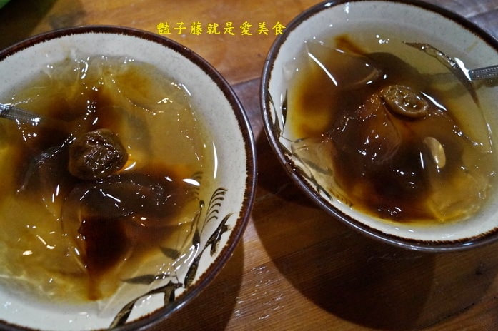 高雄美食寶來36號咖啡愛玉．酸梅愛玉冰清涼消暑【豔子藤就是愛美食】