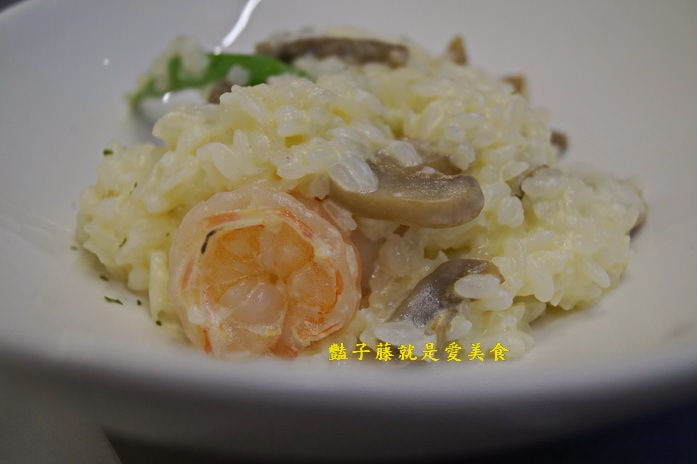 台中義大利麵吃到飽．亞加珞義式廚房手工窯烤披薩【豔子藤就是愛美食】