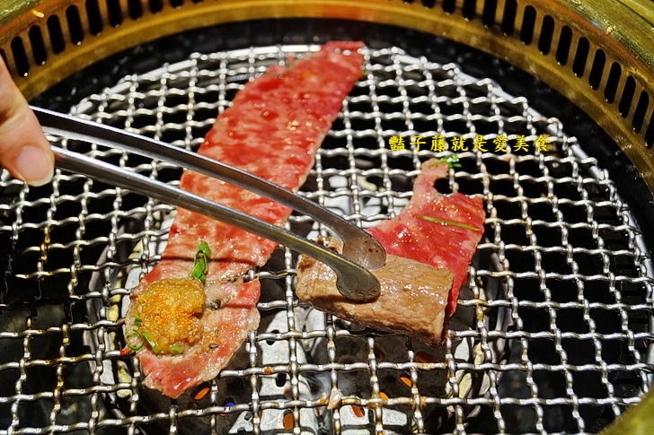 【Nikuniku肉肉燒肉五權西店】台中燒肉.1680豚肉雙人套餐.伊比利豬.松阪豬.海鮮干貝大草蝦.北谷櫻桃鴨幸福饗宴