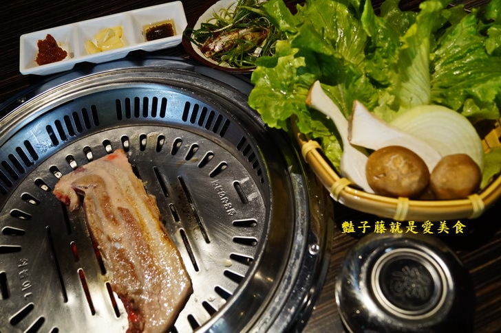 味肉舖韓國烤肉．新竹韓式料理．正宗韓式烤五花肉大口吃【豔子藤就是愛美食】